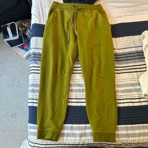 lululemon athletica Men's Green Joggers